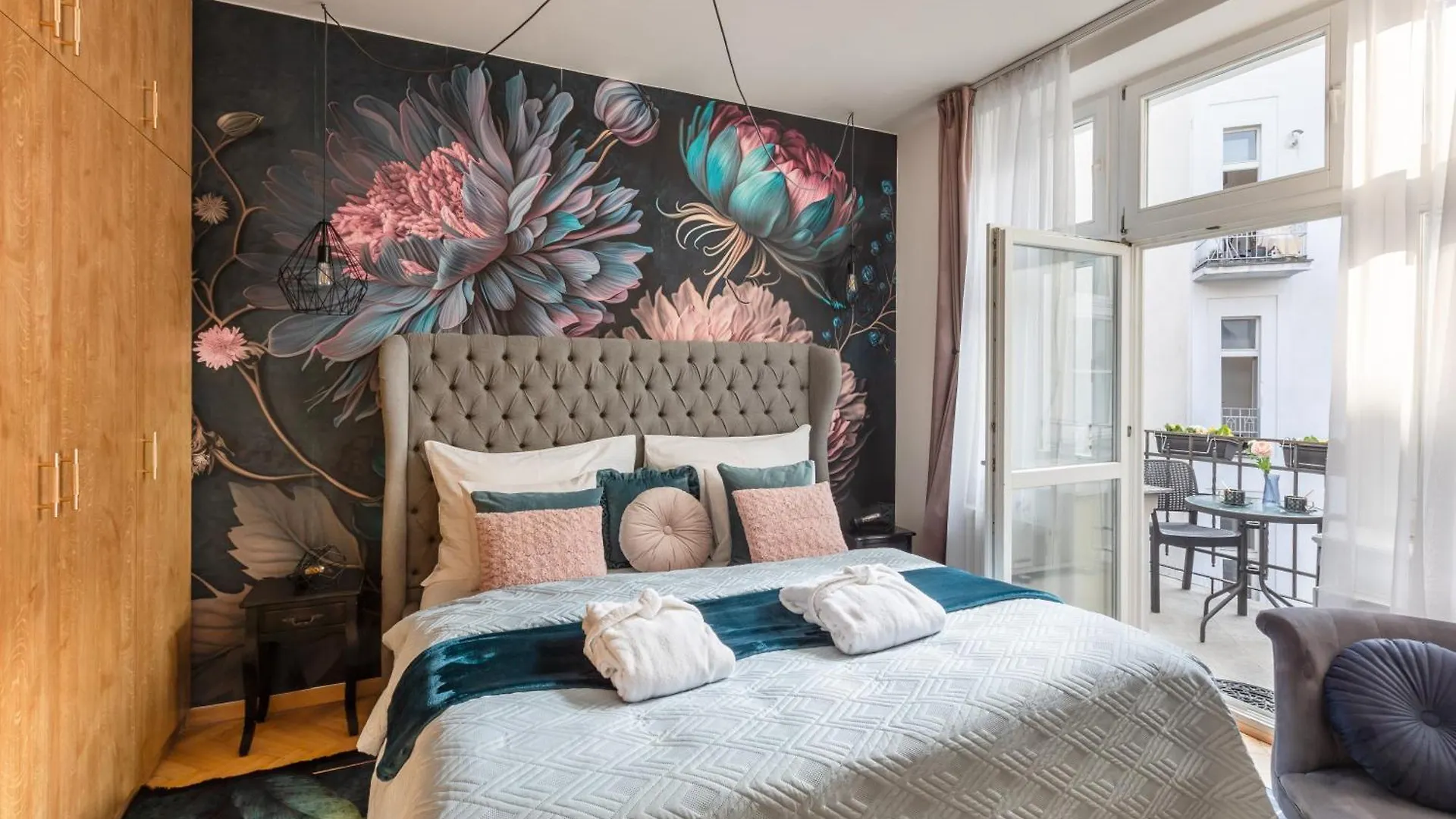 Decadent Art Deco Balcony Apartment In Old Town Czech Republic