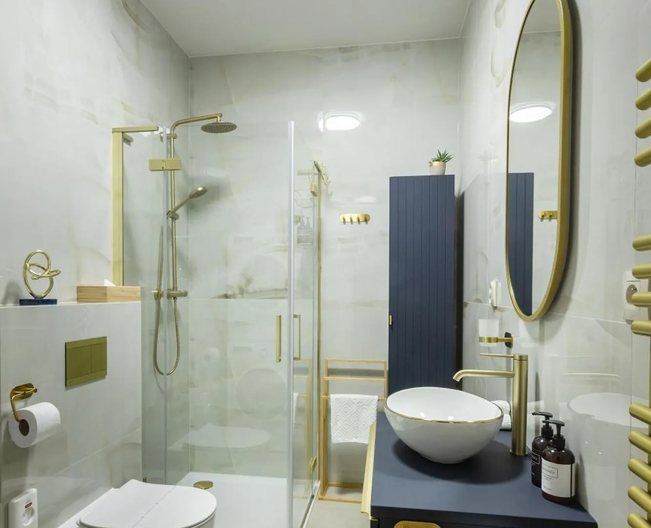 Decadent Art Deco Balcony Apartment In Old Town Praga República Checa